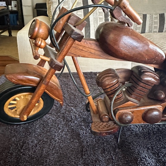 Wooden Motorcycle Model - Picture 3 of 8